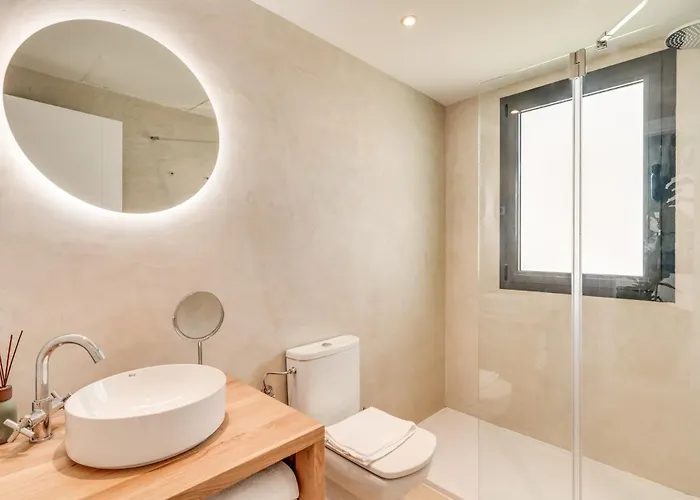 Appartement Renovated - With Sea View!